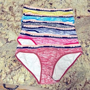💥FREE w/purch💥NWOT set of 6 colorful bikini underwear- medium